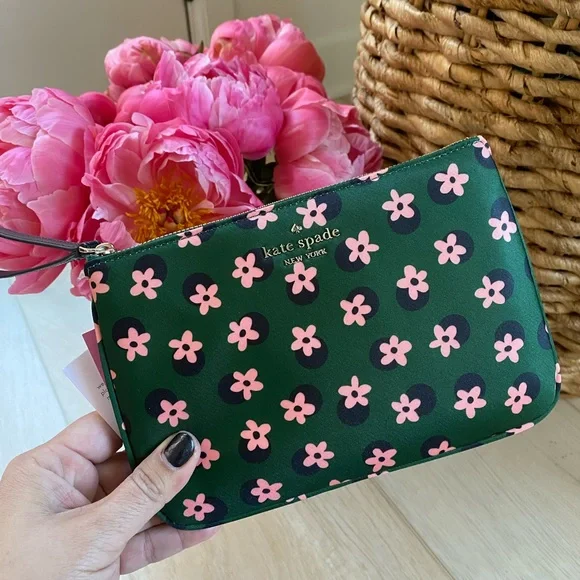 Kate spade Chelsea the little bett wristlet wallet bag green floral